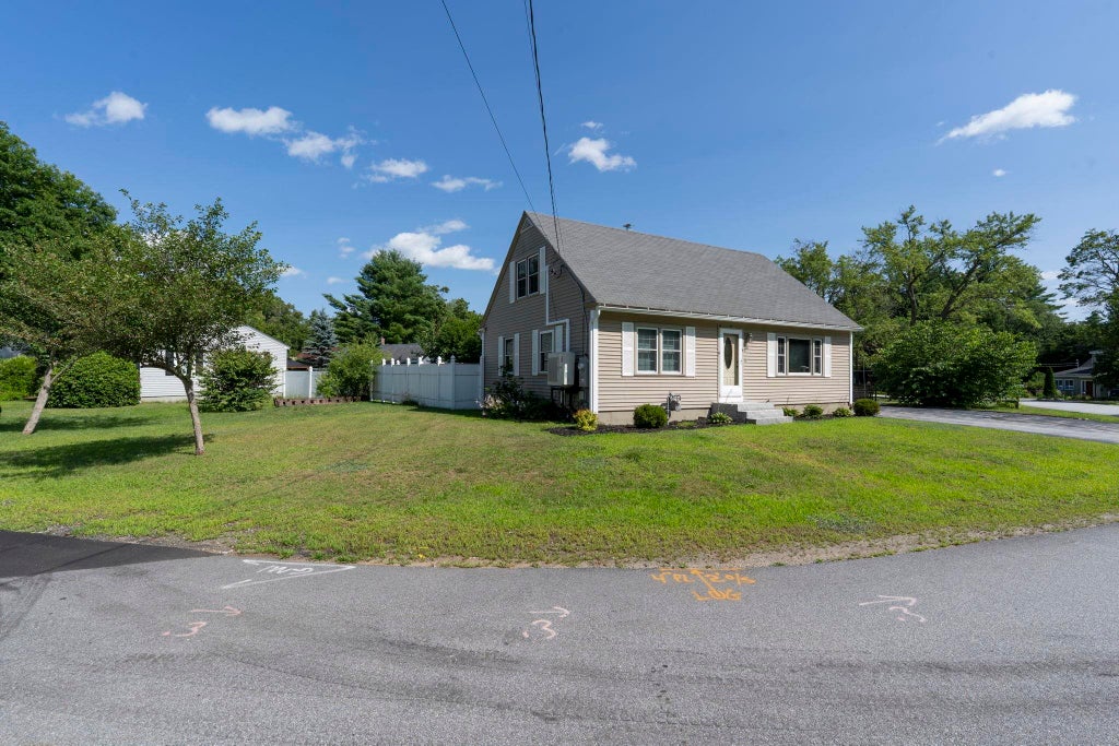 Photo of 79 Bow Street, Concord, NH 03301 (MLS # 5102126)