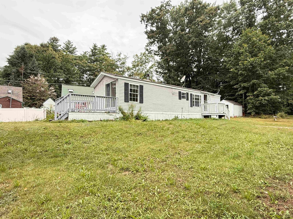Photo of 22 Park Avenue, Northwood, NH 03261 (MLS # 5109607)