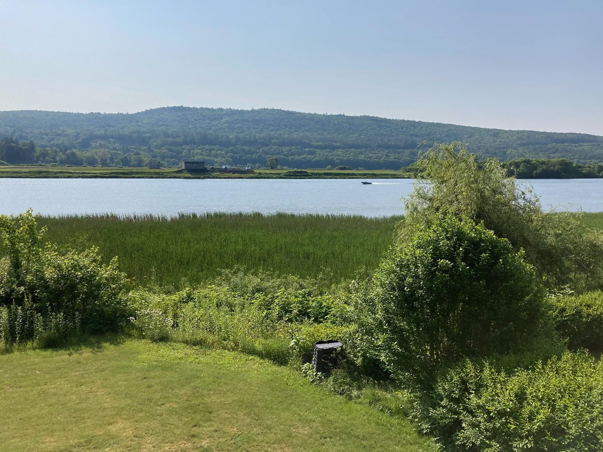 10 Riverfront Drive - Photo 4