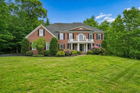 Photo of 15 Mill Stone Terrace, Bedford, NH 03110 (MLS # 5091914)