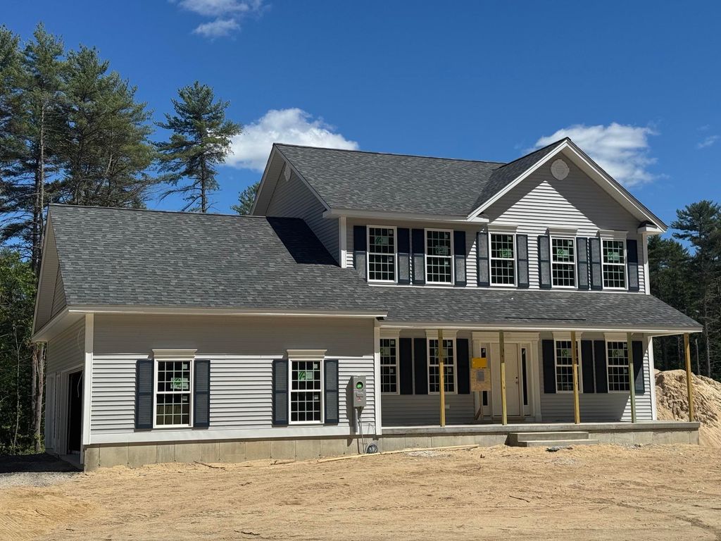 Photo of 112 South Road, Londonderry, NH 03053 (MLS # 5095709)