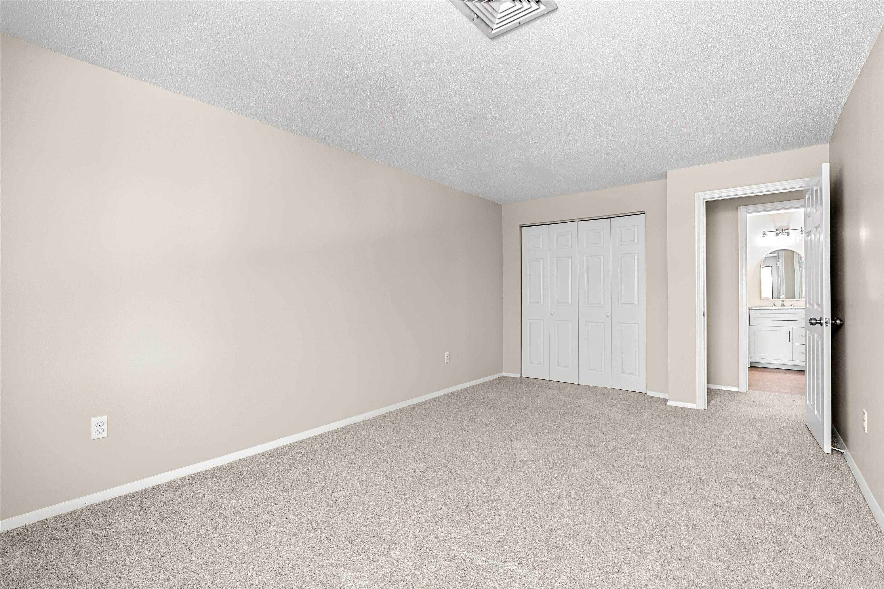 15 Blackstone Drive 1523