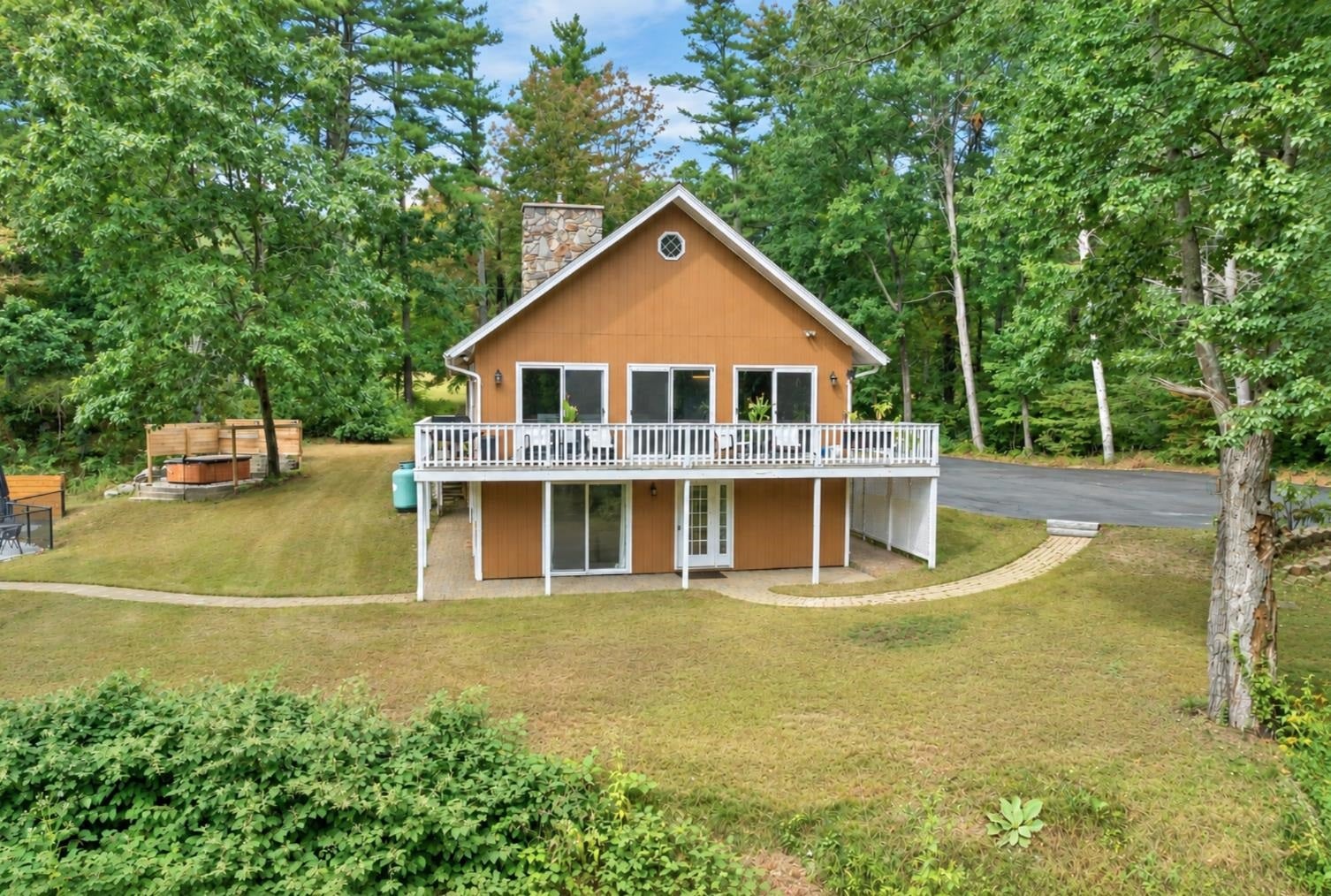 53 Westside Drive