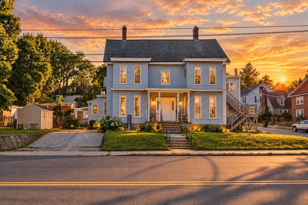 Photo of 52 Amherst Street, Nashua, NH 03064 (MLS # 5108876)