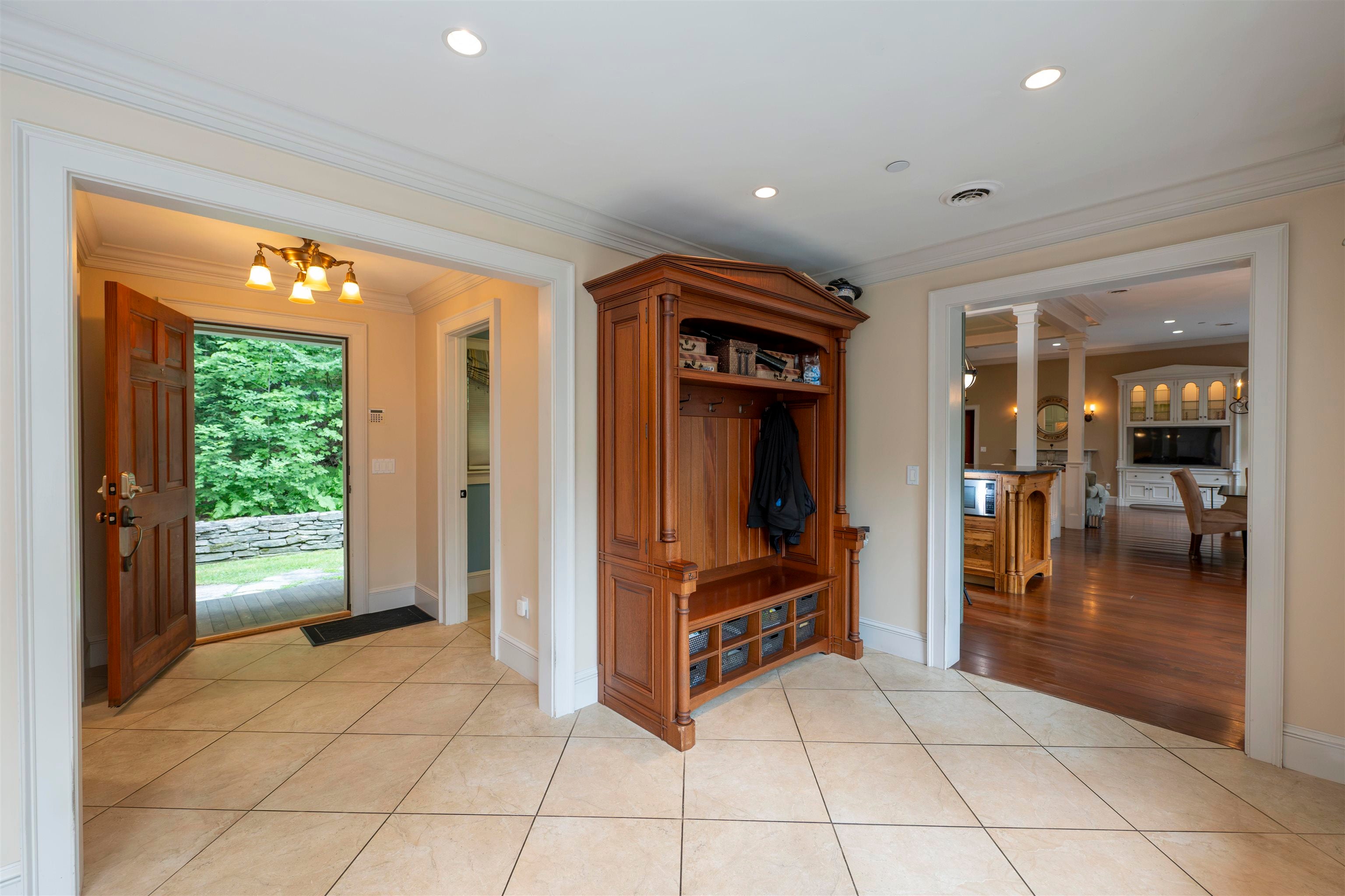 145 Stephen Day Lane