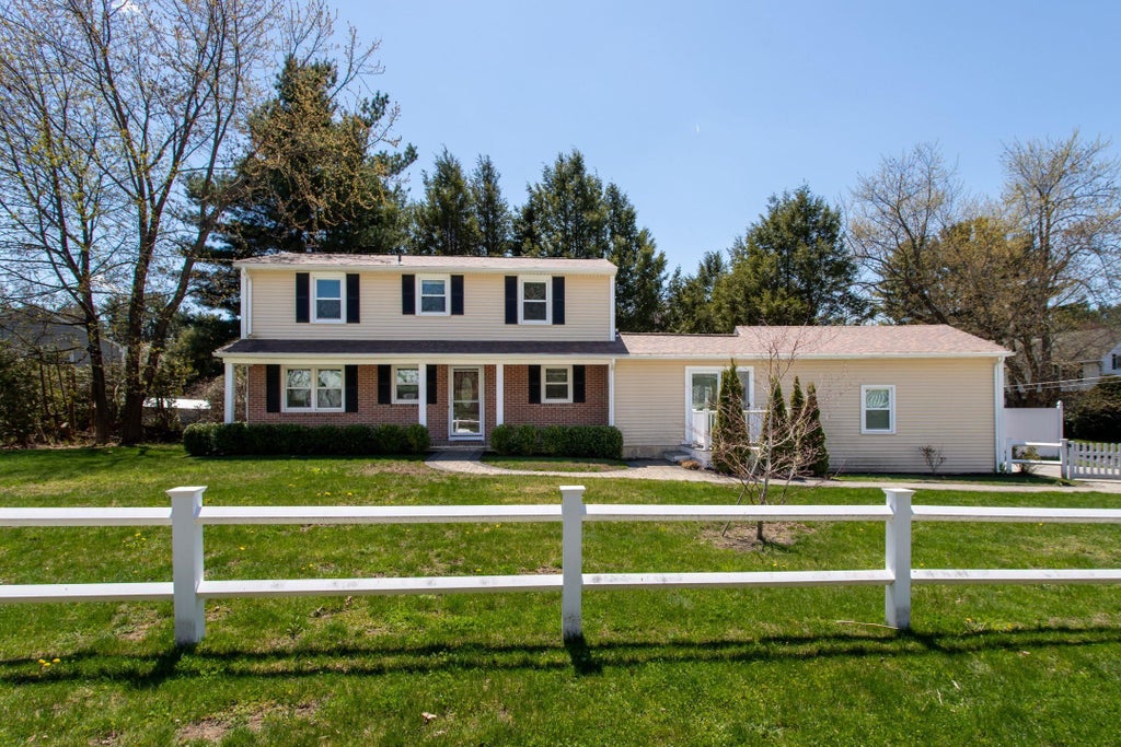 Photo of 9 Carolan Avenue, Hampton, NH 03842 (MLS # 5087405)