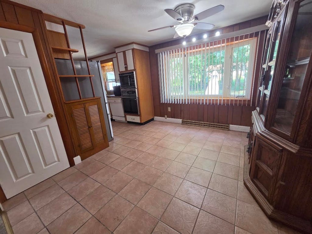 Photo of 15 Budron Avenue, Salem, NH 03079 (MLS # 5104193)