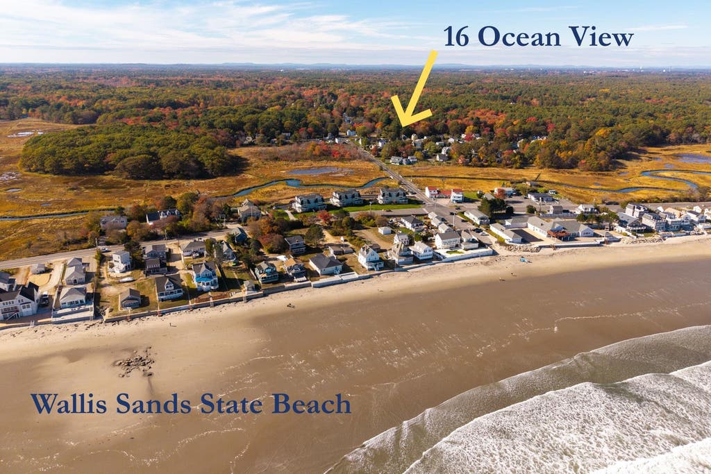 Photo of 16 Ocean View Avenue, Rye, NH 03870 (MLS # 5092452)