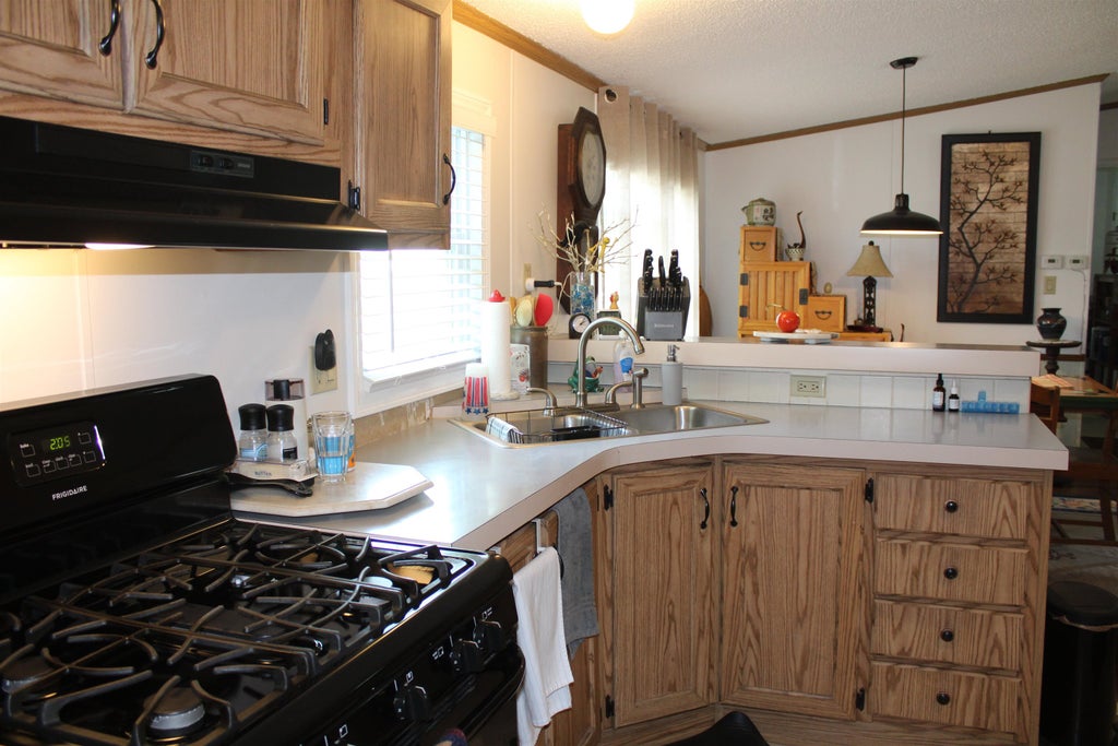 Photo of 24 Ridgeview Terrace, Dalton, NH 03598 (MLS # 5106680)