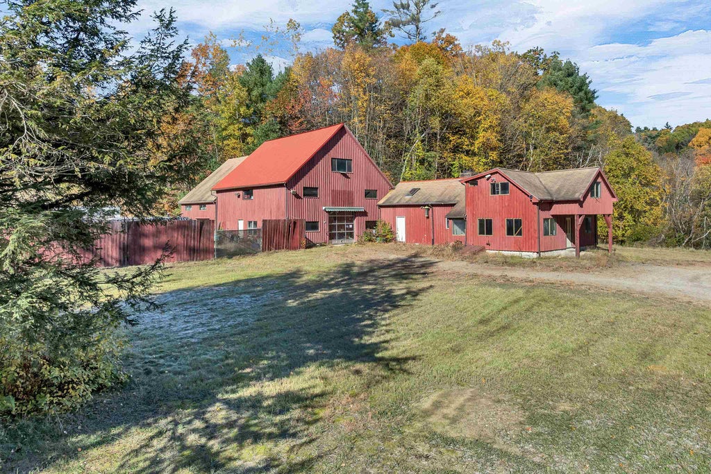 Photo of 791 S Main Street, Franklin, NH 03235 (MLS # 5115005)