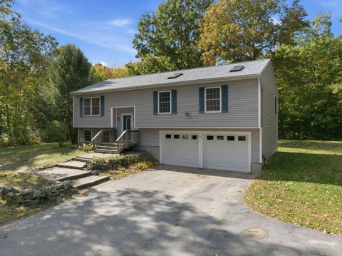 Photo of 71 Summit View Drive, Moultonborough, NH 03254 (MLS # 5113560)