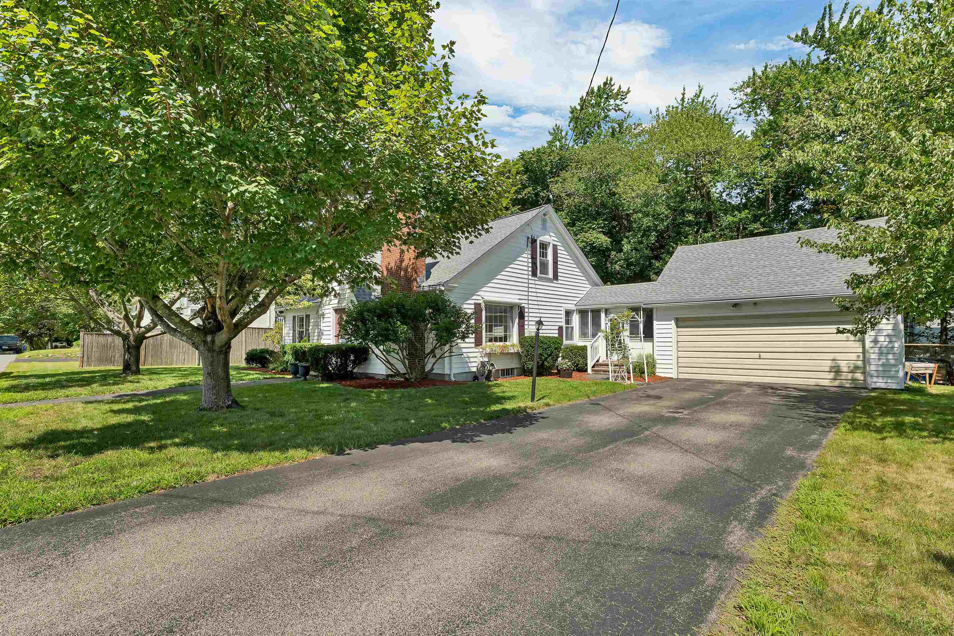 51 Platts Avenue