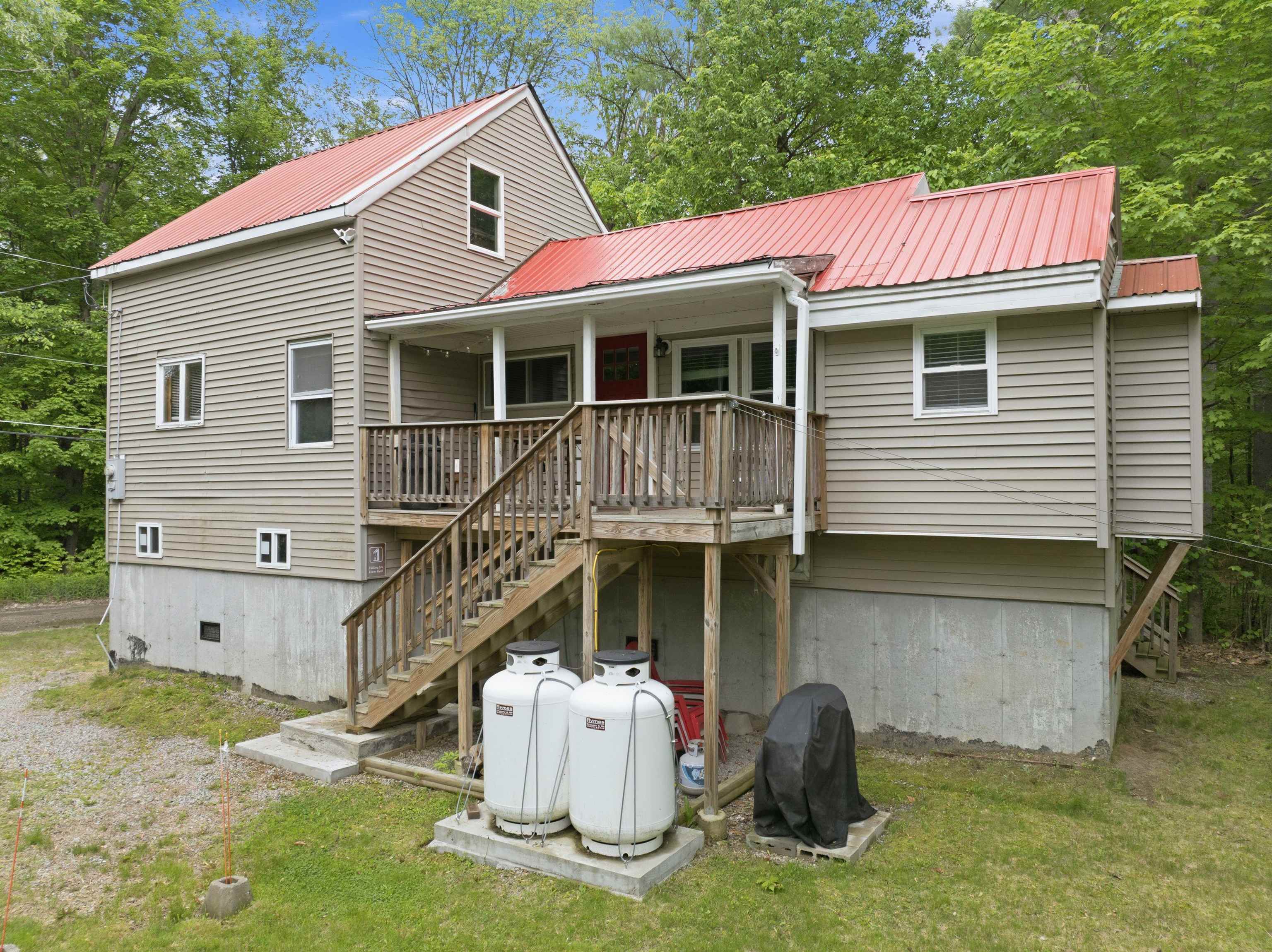 30 Moat Brook Drive