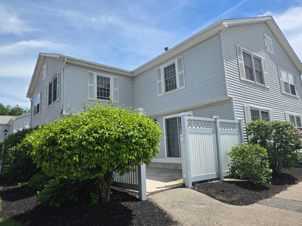 Photo of 25 Springfield Estates, Rochester, NH 03867 (MLS # 5091313)