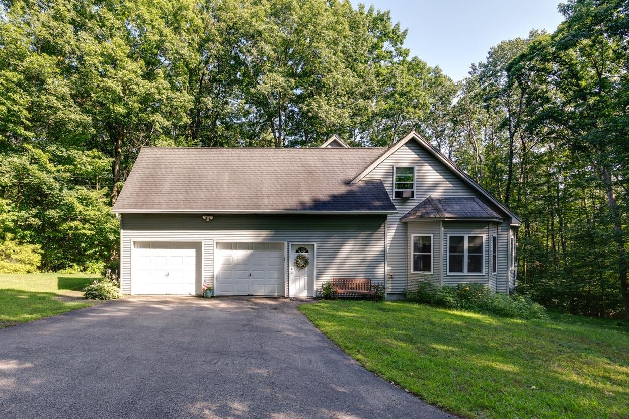 14 Fieldstone Drive