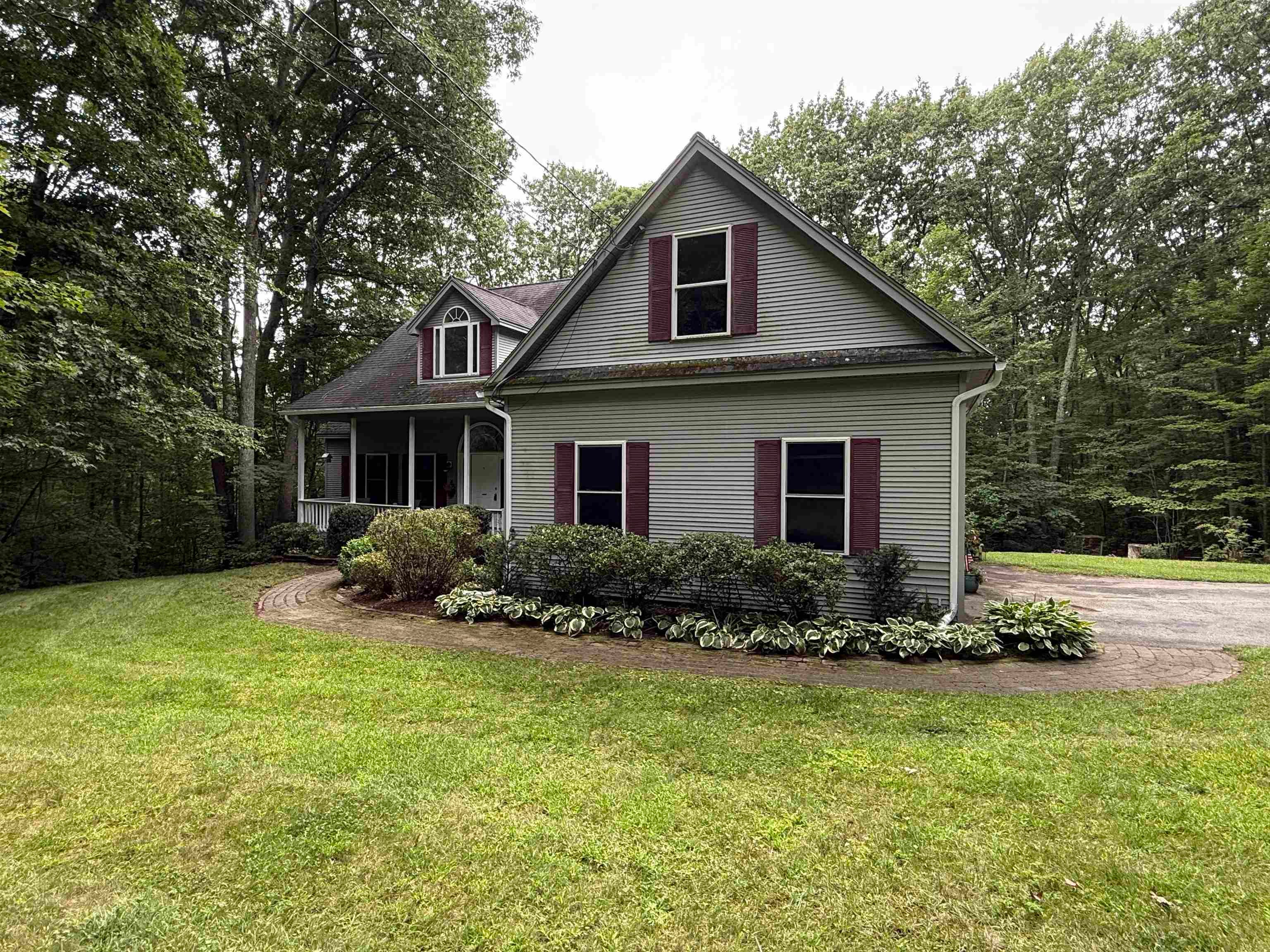 14 Fieldstone Drive