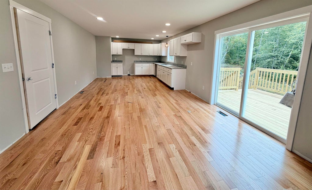 Photo of 88 Coyote Court, Barrington, NH 03825 (MLS # 5103153)