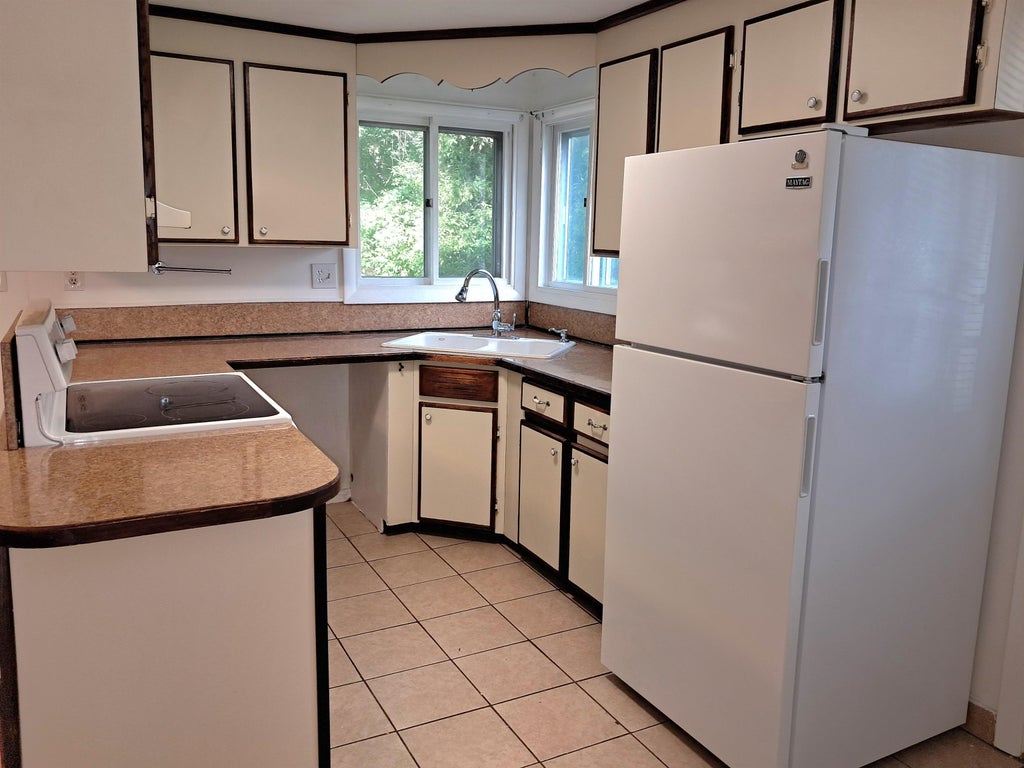 Photo of 28 Paxton Terrace, Nashua, NH 03064 (MLS # 5107828)