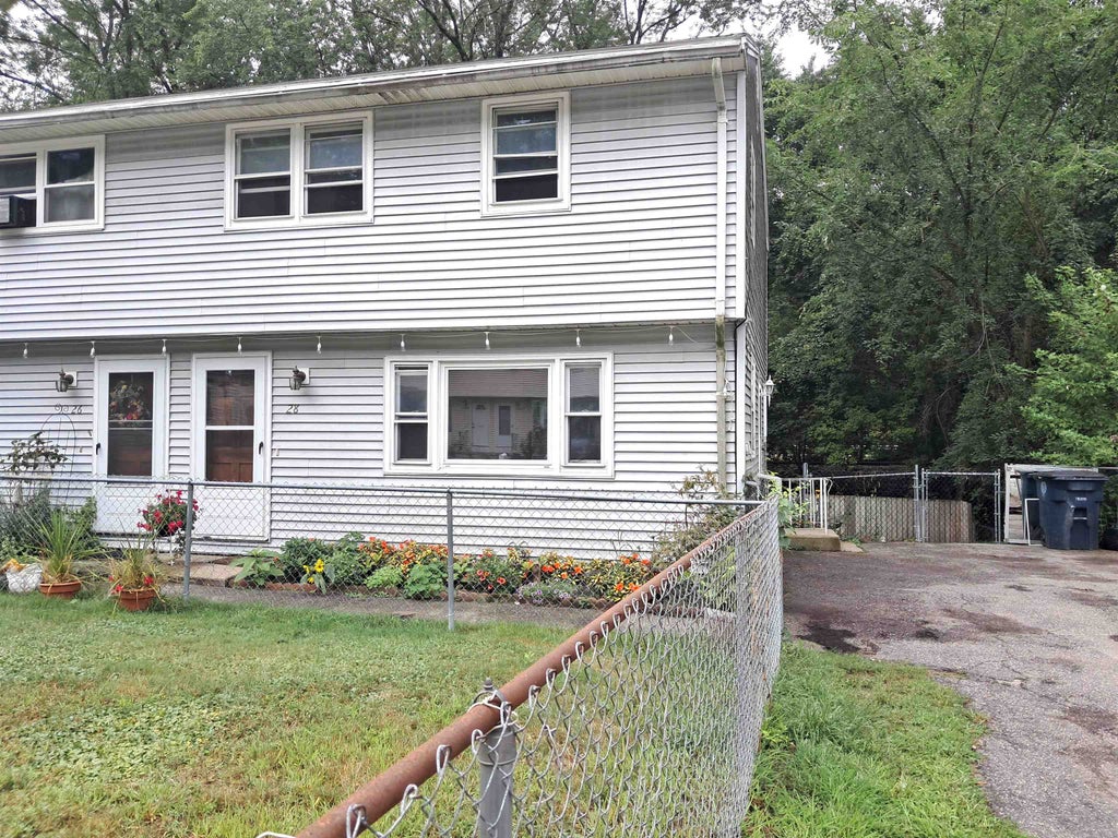 Photo of 28 Paxton Terrace, Nashua, NH 03064 (MLS # 5107828)