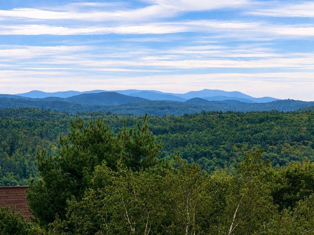 Photo of 11 Rocky Point Road, Plymouth, NH 03264 (MLS # 5106867)