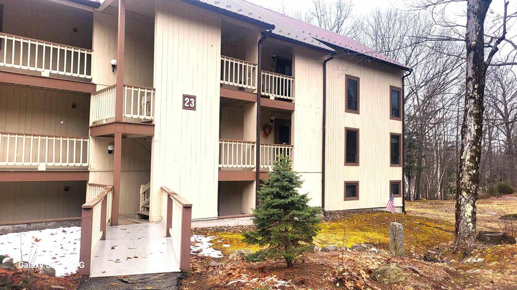 Photo of 23 West Branch Road #8, Lincoln, NH 03251 (MLS # 5105102)