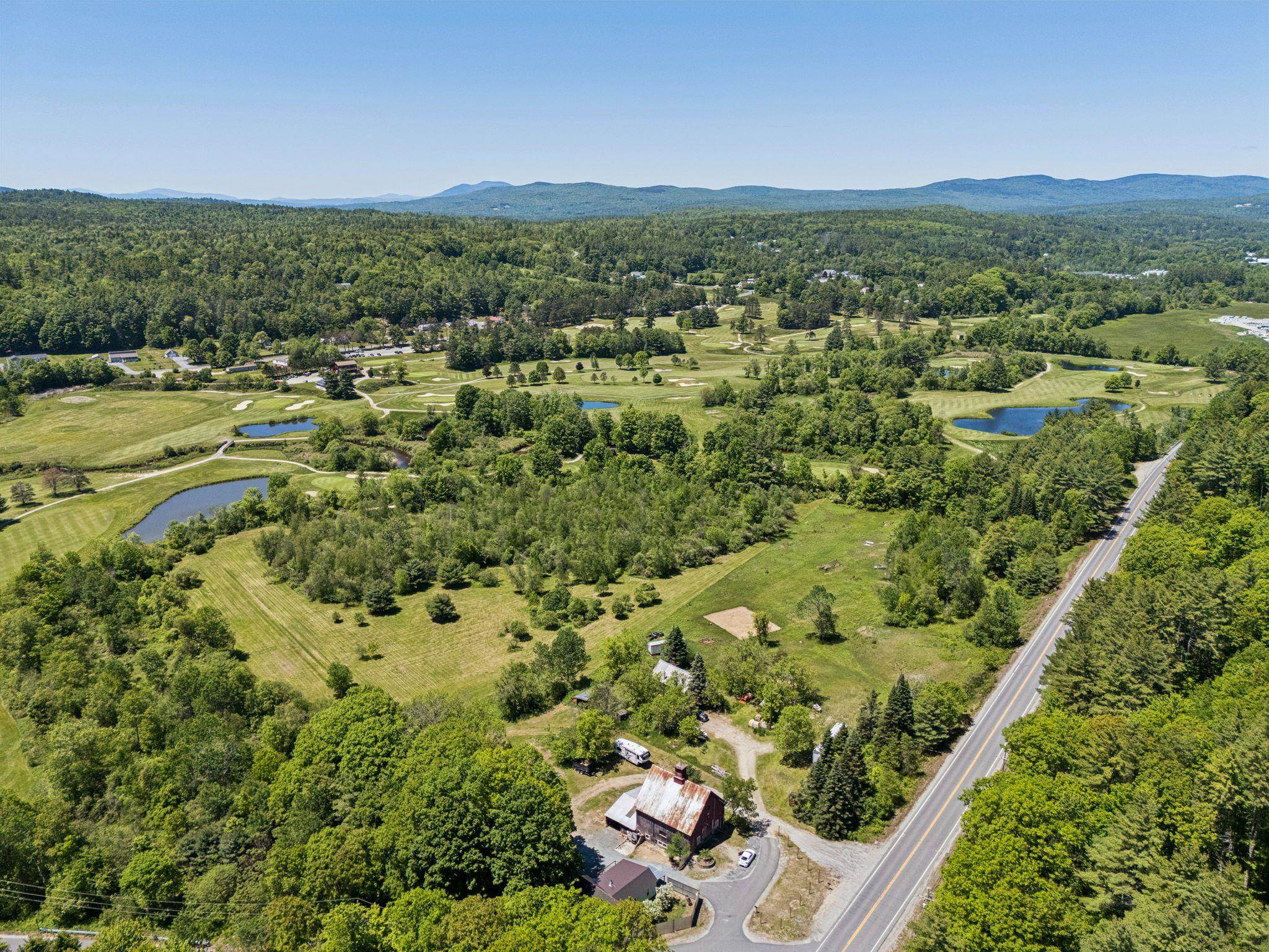 3 Breakneck Road