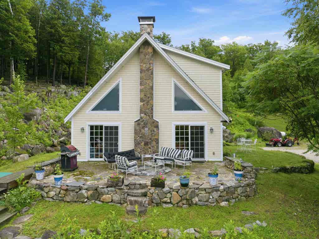 Photo of 125 Cunningham Pond Road, Warner, NH 03278 (MLS # 5103051)