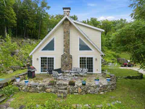 Photo of 125 Cunningham Pond Road, Warner, NH 03278 (MLS # 5103051)