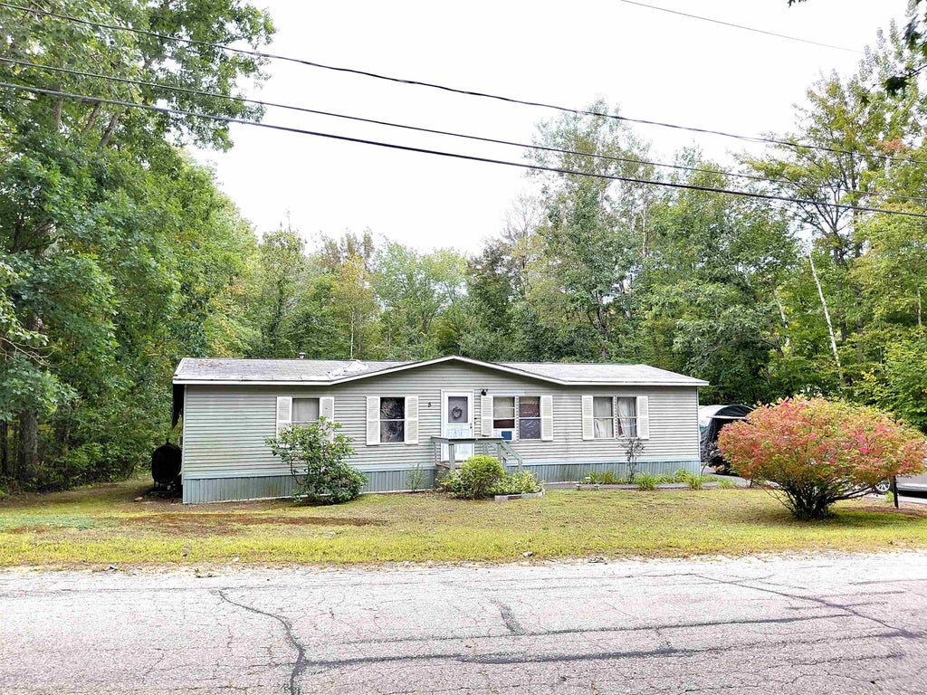Photo of 5 Willow Terrace, Loudon, NH 03307 (MLS # 5111129)