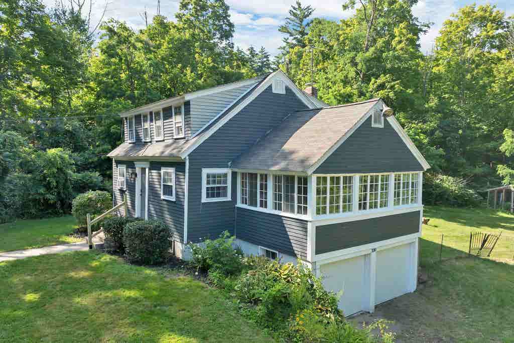 Photo of 330 Hopkinton Road, Concord, NH 03301 (MLS # 5104220)