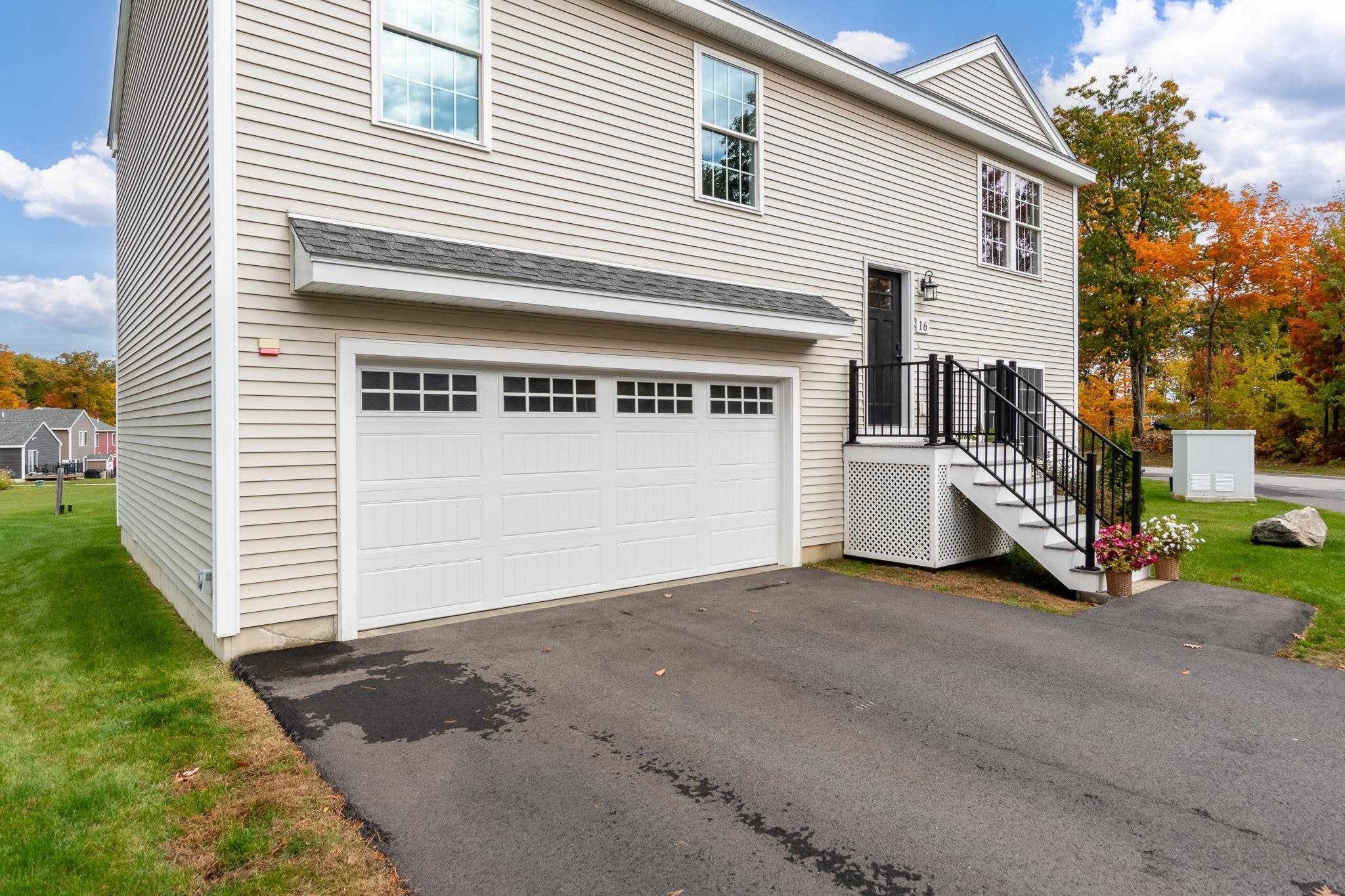 16 Sparrow Lane