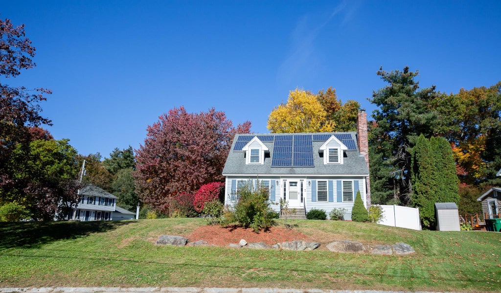 Photo of 24 Grace Drive, Nashua, NH 03062 (MLS # 5115723)