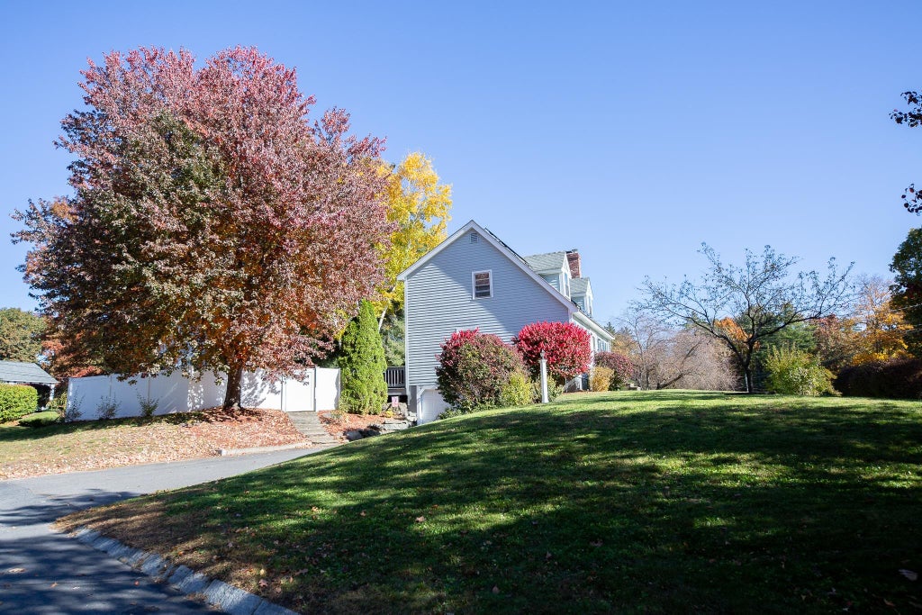 Photo of 24 Grace Drive, Nashua, NH 03062 (MLS # 5115723)