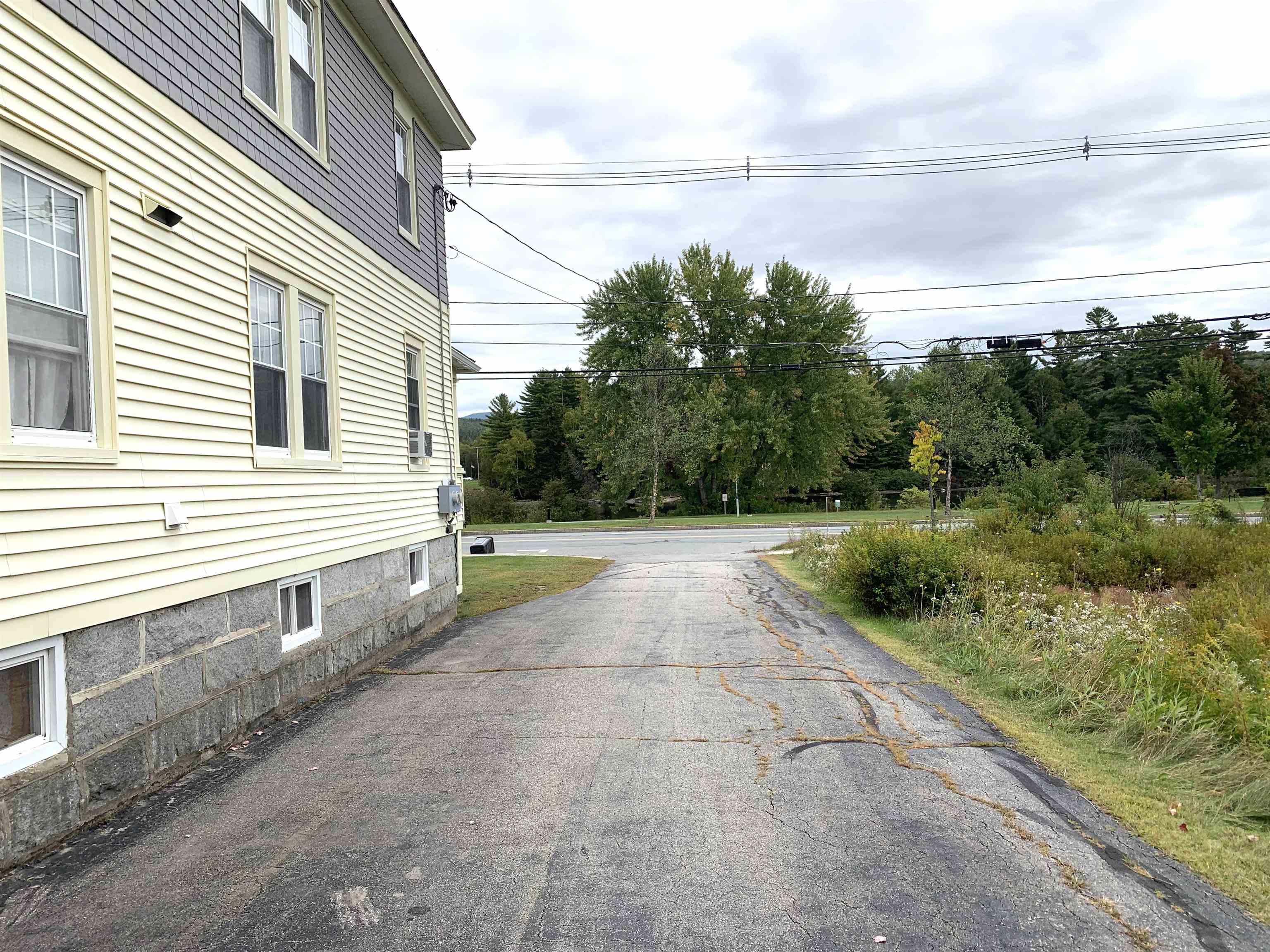 1619 Main Street