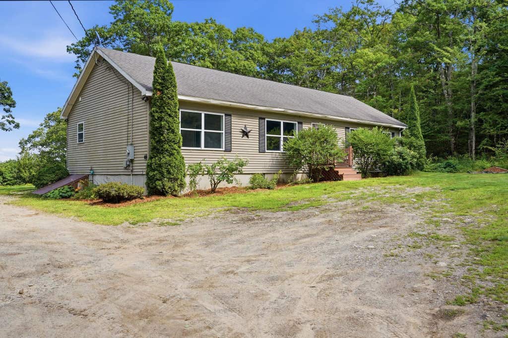 Photo of 67 Musterfield Heights Road, Marlow, NH 03456 (MLS # 5103864)