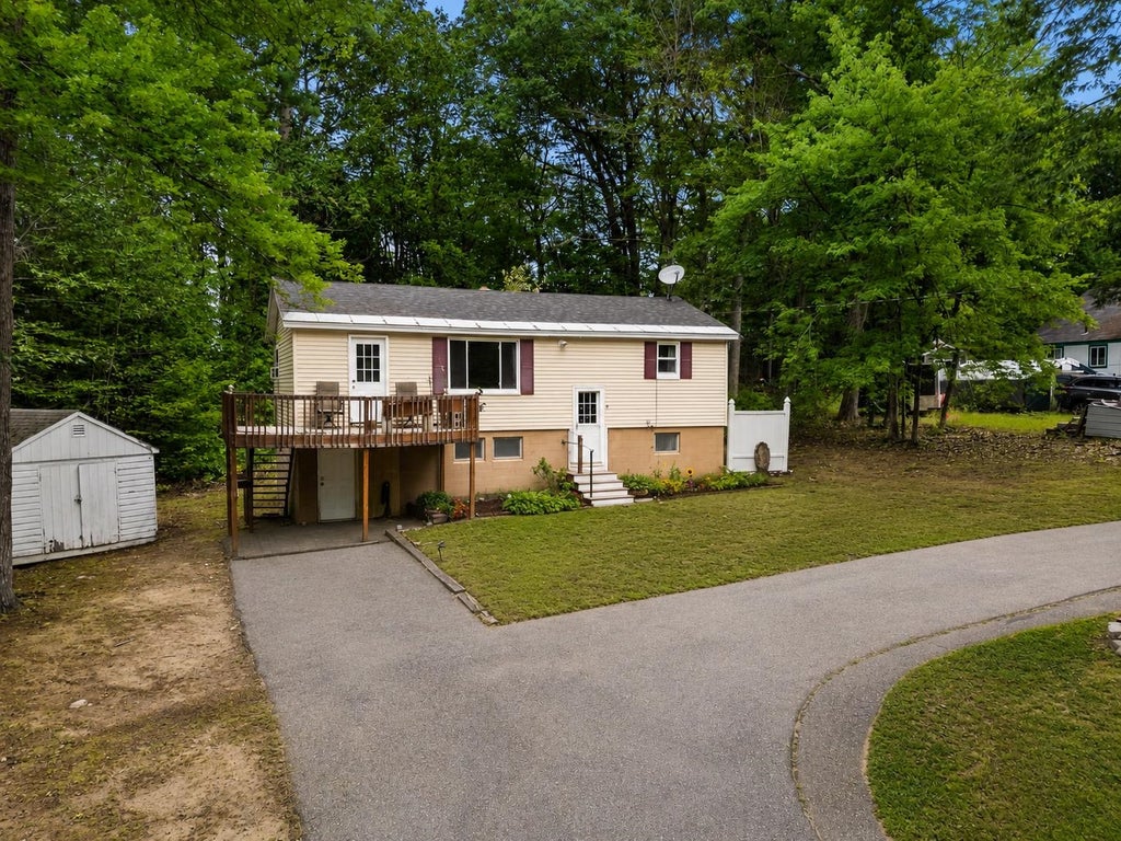Photo of 11 Dudley Drive, Middleton, NH 03887 (MLS # 5101269)