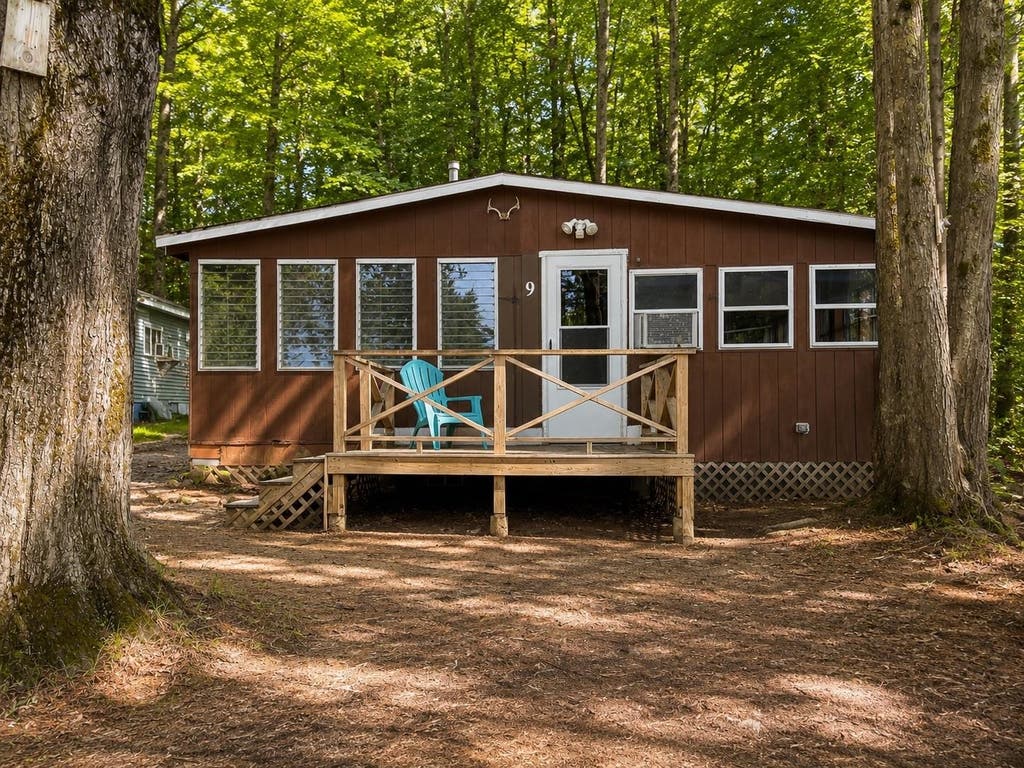 Photo of 9 Pinecrest Road, Raymond, NH 03077 (MLS # 5101453)