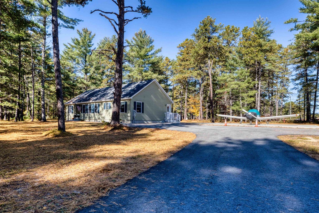 Photo of 3 Logan Way, Ossipee, NH 03890 (MLS # 5114599)