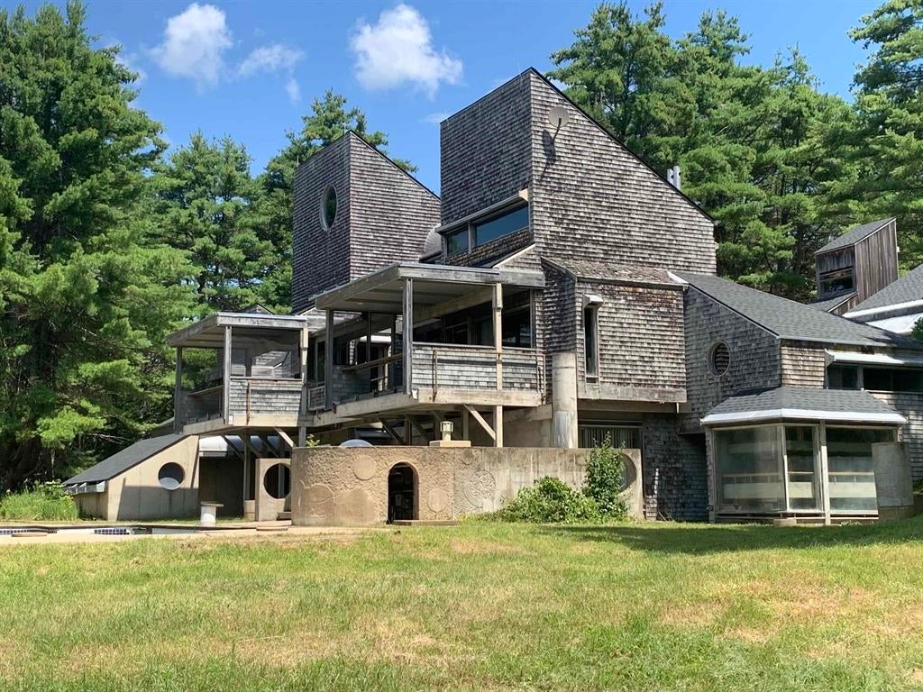 Photo of 435 Avery Hill Road, Alton, NH 03810 (MLS # 5100206)