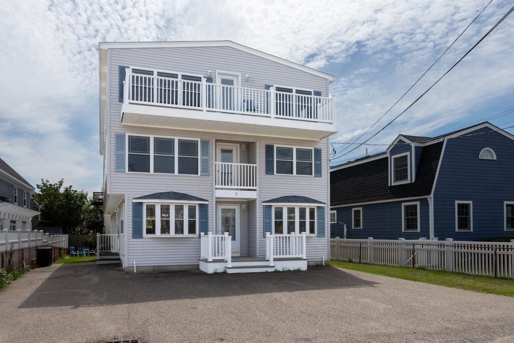Photo of 2 Groveland Street, Seabrook, NH 03874 (MLS # 5105967)
