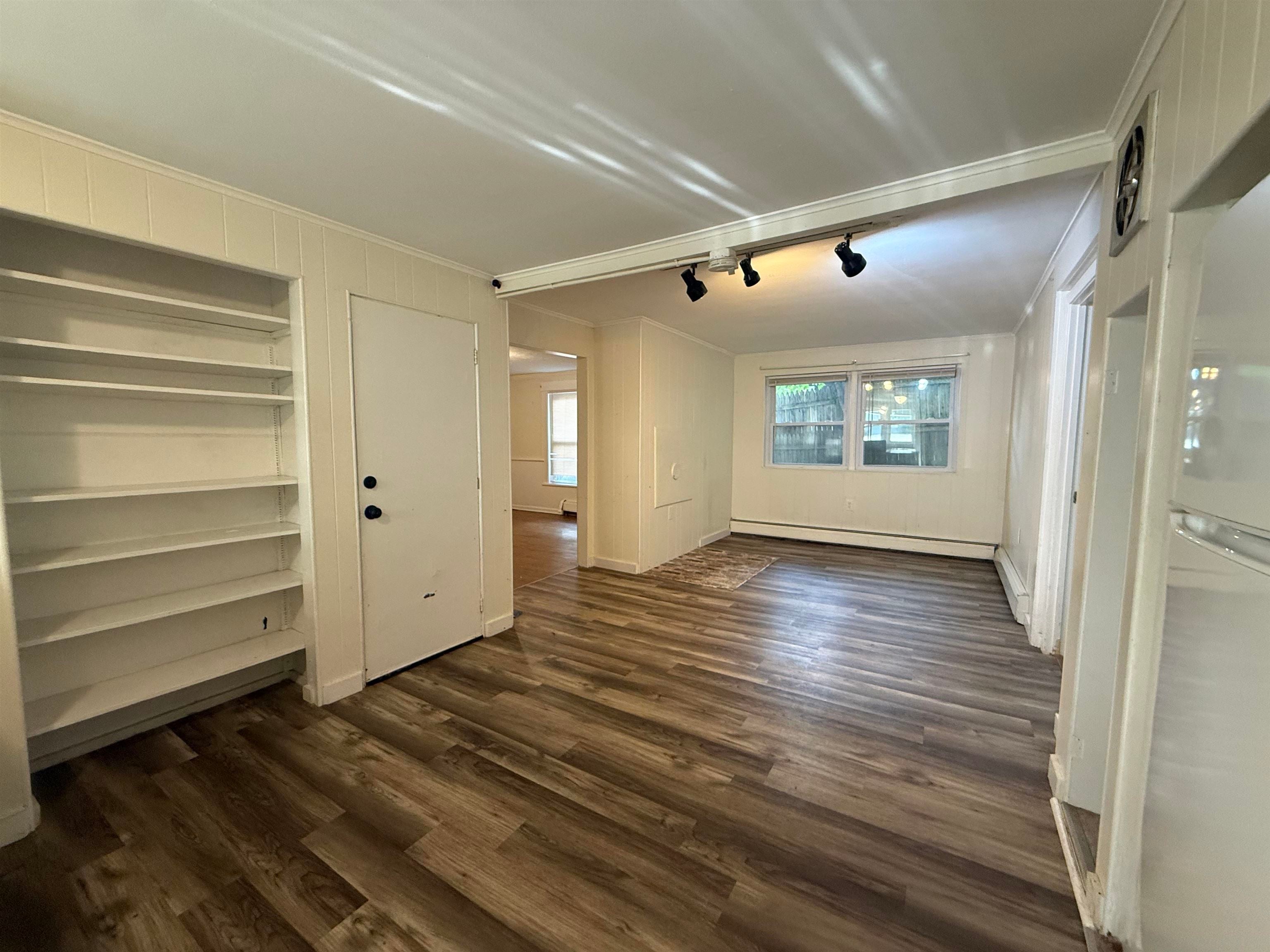 31 Pleasant Street 1