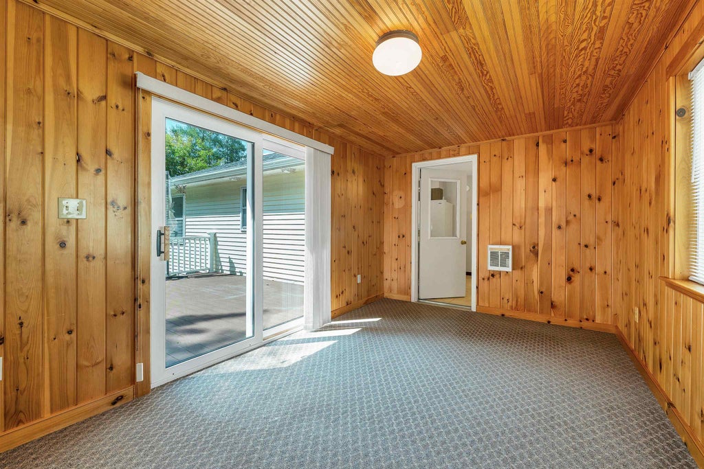 Photo of 6 Tuck Lane, Littleton, NH 03561 (MLS # 5106962)