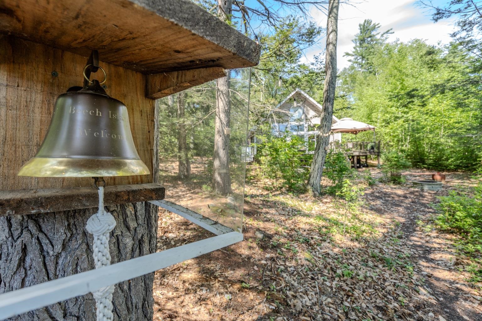 60 Beech Island