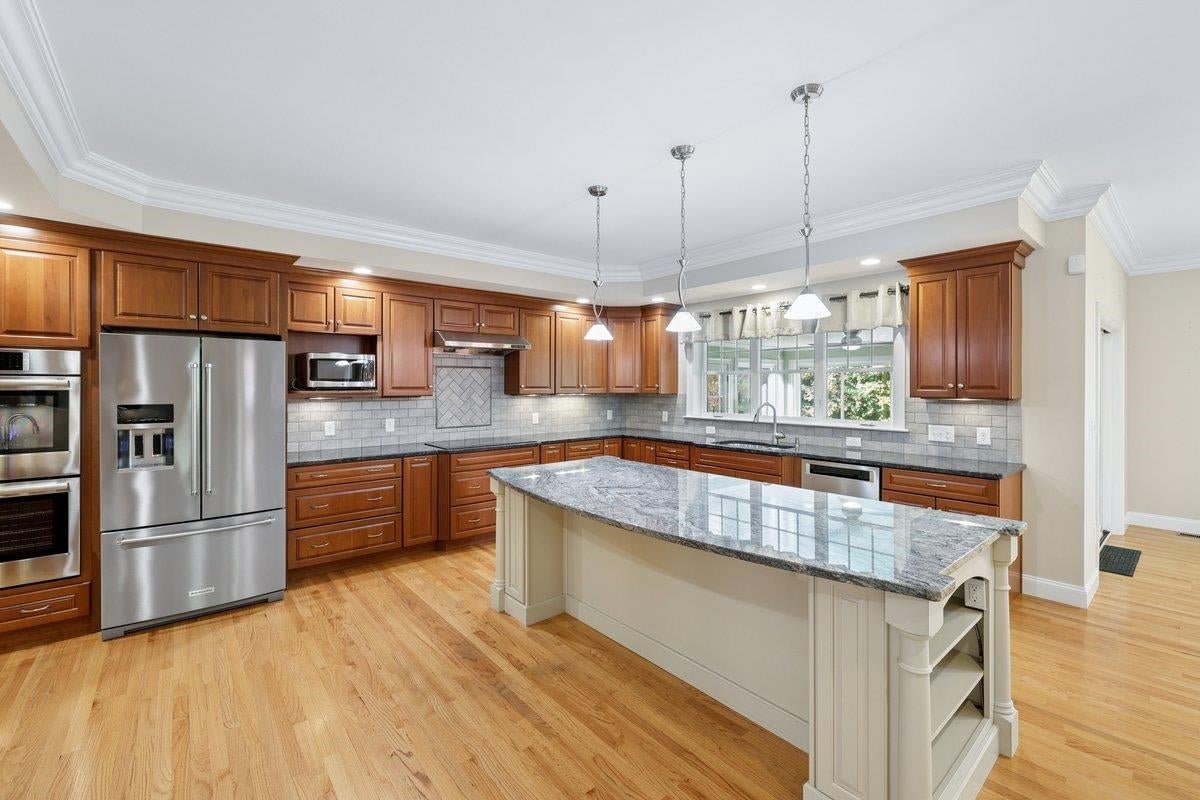 35 Labrador Lane