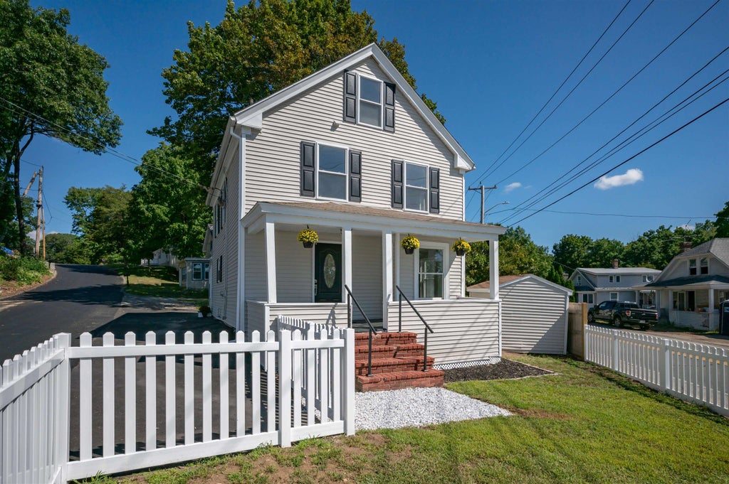 Photo of 11 Millville Street, Salem, NH 03079 (MLS # 5107174)