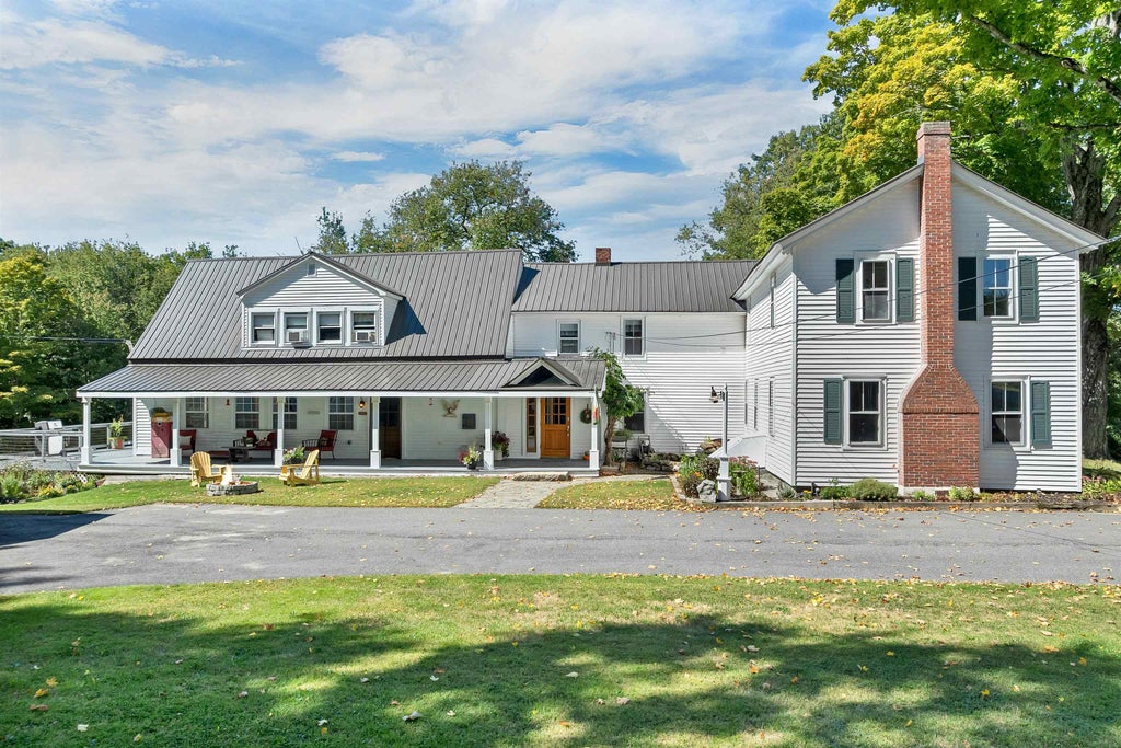 Photo of 220 Stockbridge Corner Road, Alton, NH 03809 (MLS # 5110805)