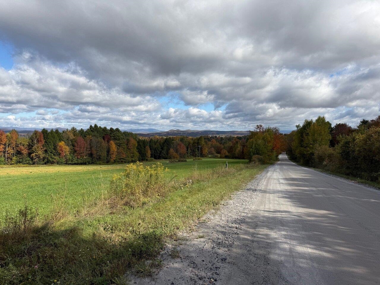 1430 Middle Road - Photo 3