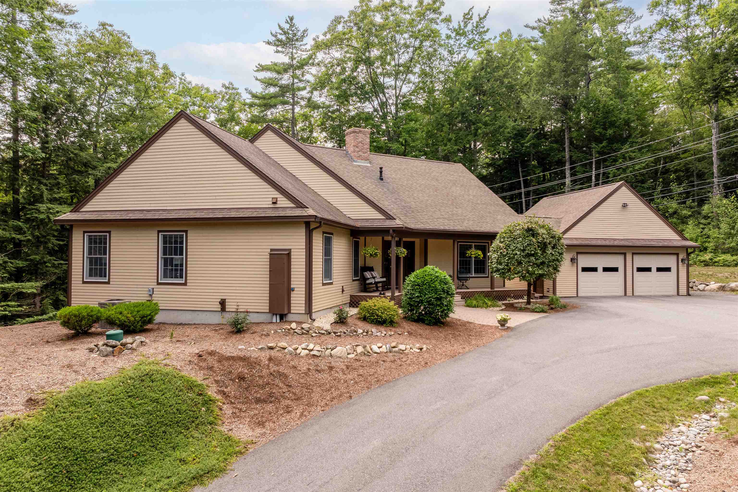 35 Clearwater Drive