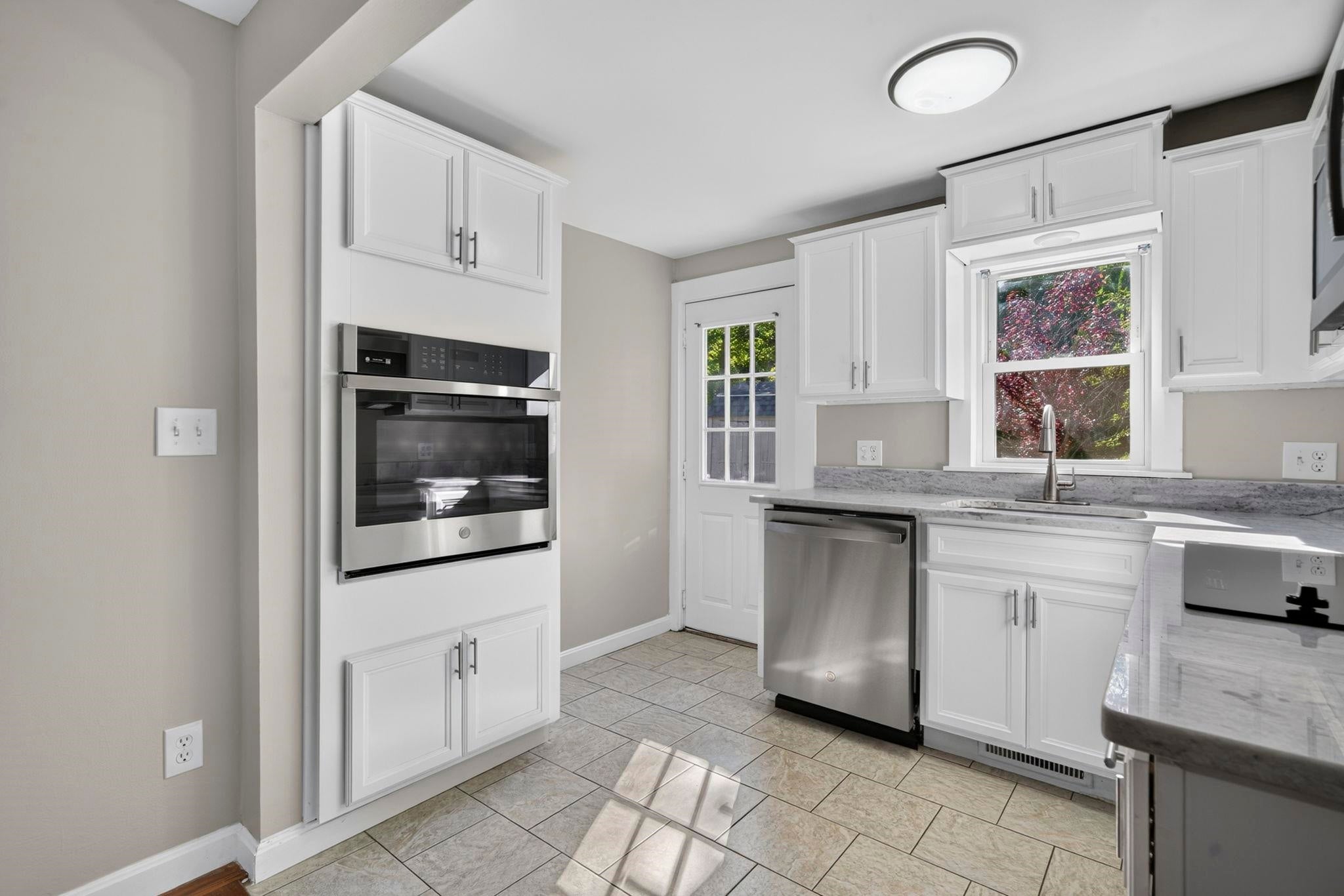 39 Hillside Avenue