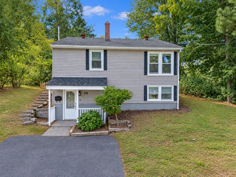 Photo of 39 Hillside Avenue, Derry, NH 03038 (MLS # 5110099)